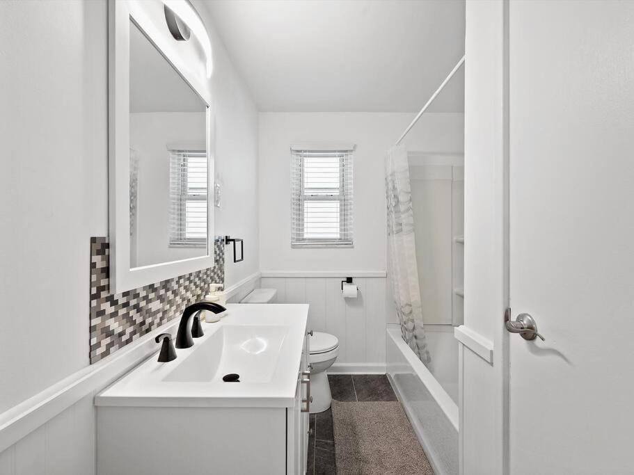 Stylish And Modern 2bdr In Millvale/lawrenceville